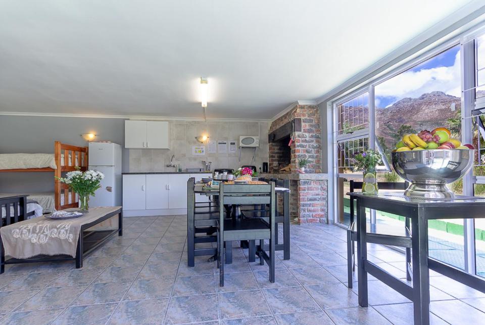 Kingfisher Hollow Gordons Bay Exterior photo
